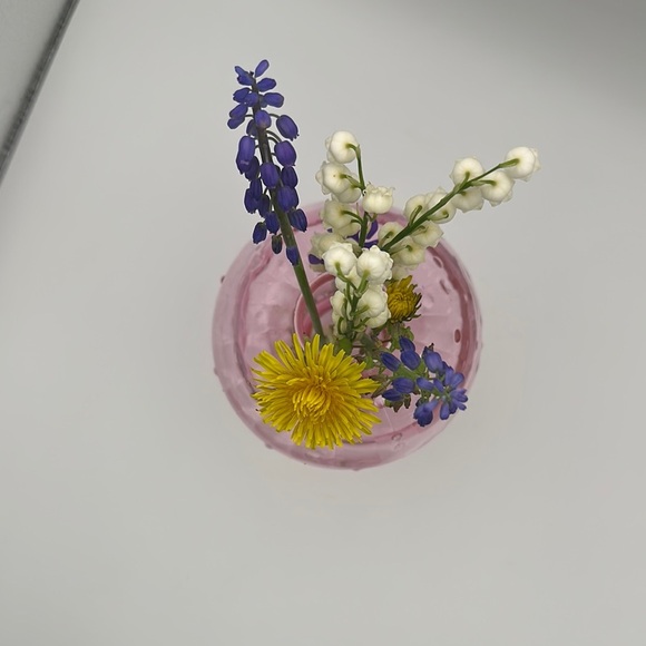 Pink Glass Mushroom Vase/Accent Piece - Picture 2 of 6